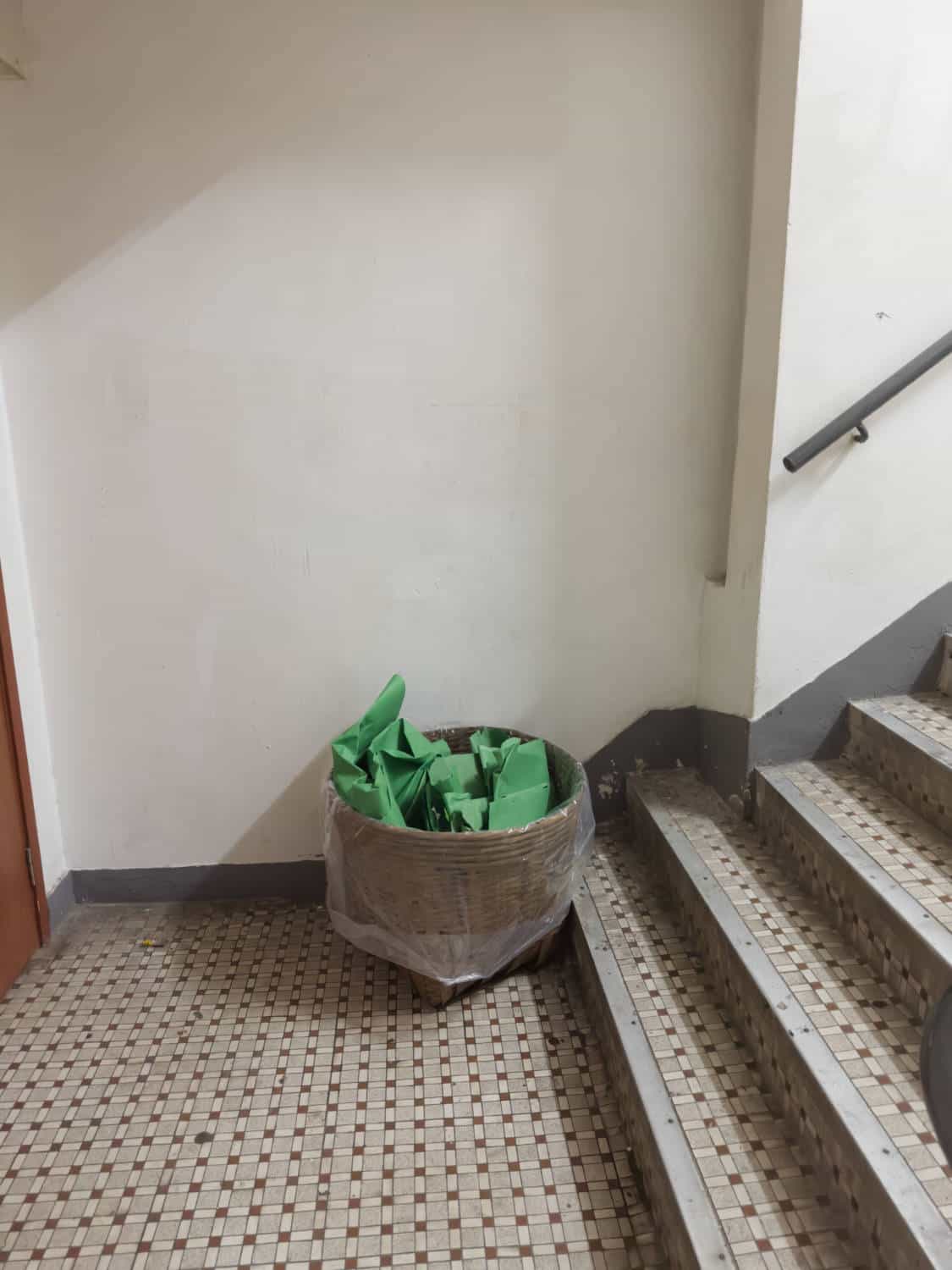 to keyout the rubbish